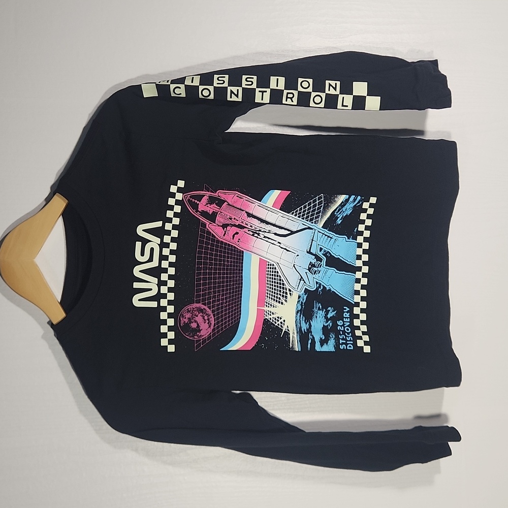 Rumi & Ryder Glow in the dark Nasa Long Sleeve T-Shirt 8-10 Medium